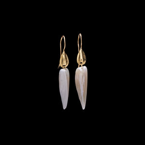 American Natural Pearl Wing Earring