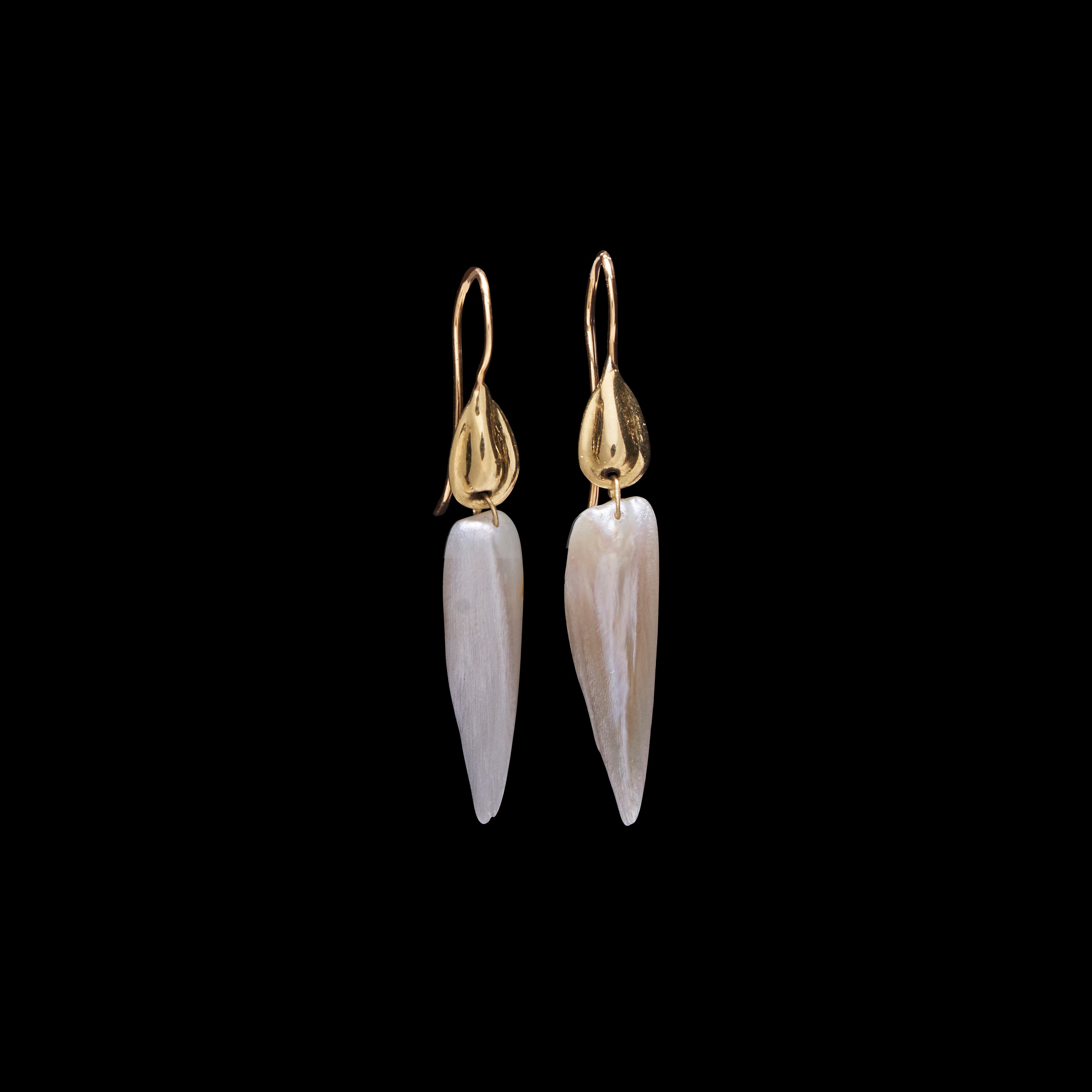 American Natural Pearl Wing Earring