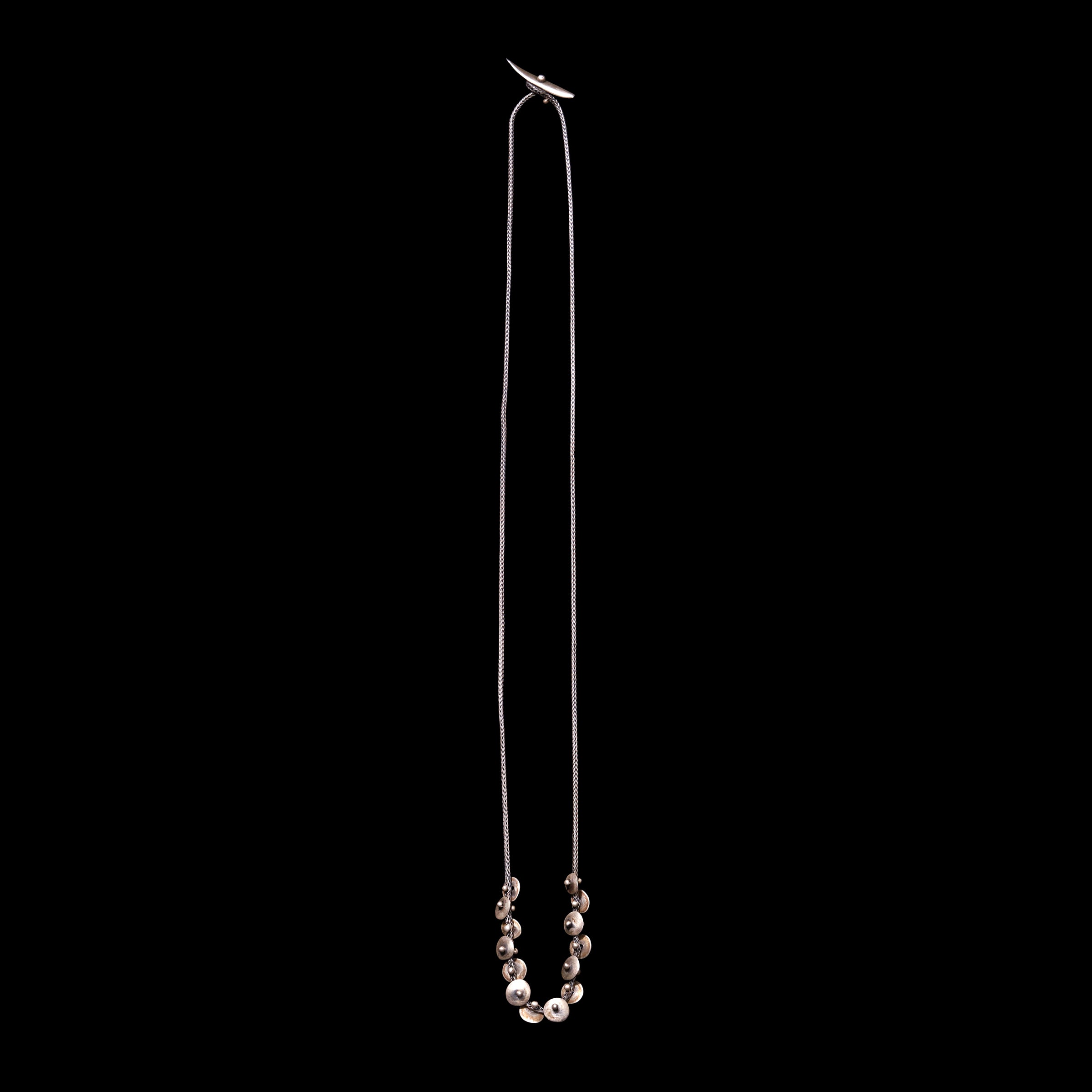 Shavings Cluster Choker