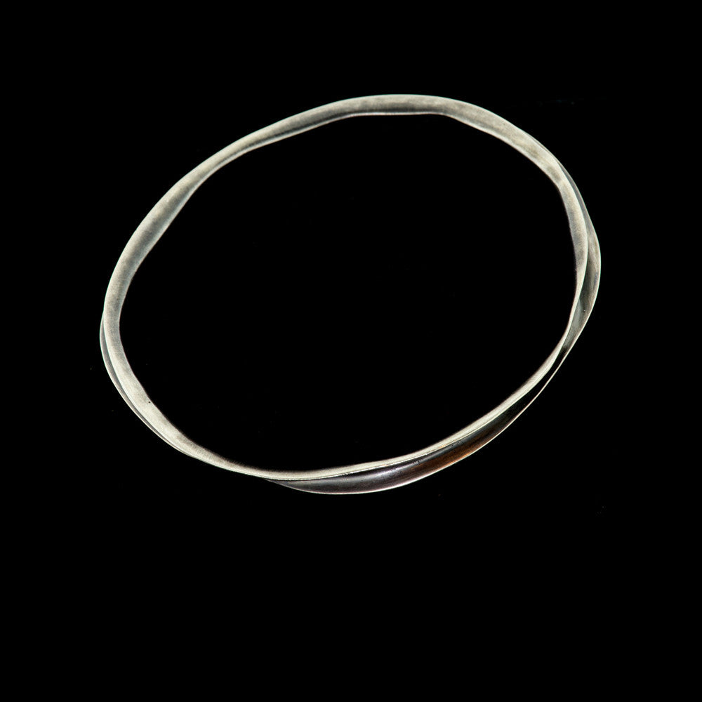 inverted crinkle bangle