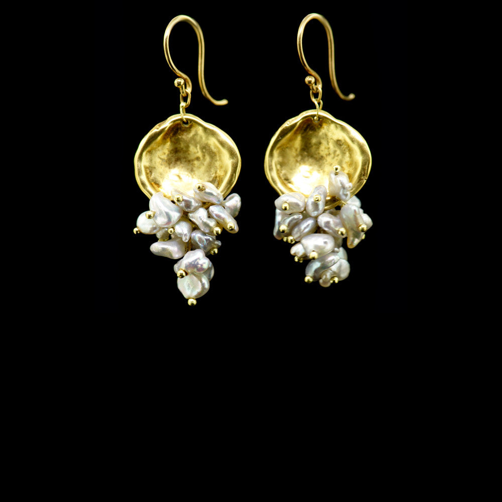 shell shape with pearl cluster earring